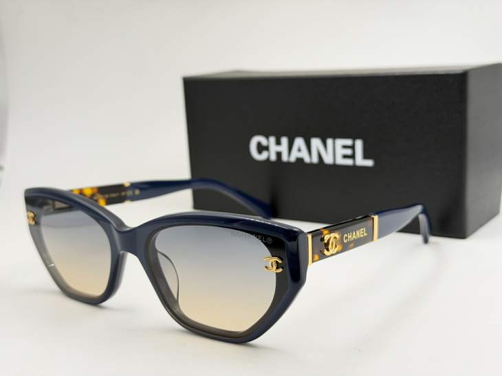 Picture of Chanel Sunglasses _SKUfw80235823fw